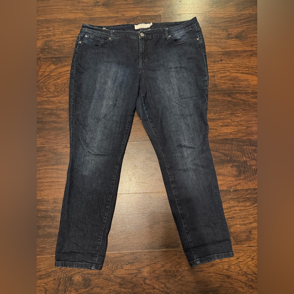 Torrid Dark Blue Skinny Jeans size 20